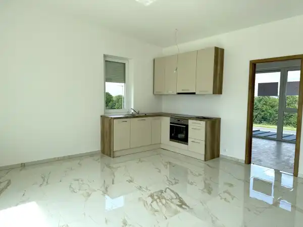Eladó újszerű lakás, Levél 3 szoba 54 m² 55 M Ft