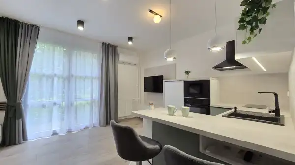 Eladó újszerű lakás, Paks 1 szoba 30 m² 42 M Ft