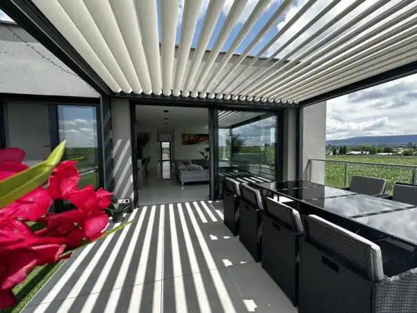 Eladó újszerű lakás, Tata 3 szoba 148 m² 159.9 M Ft