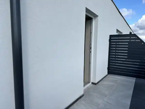 Eladó újszerű lakás, Vámosszabadi 2 szoba 54 m² 57.0105 M Ft