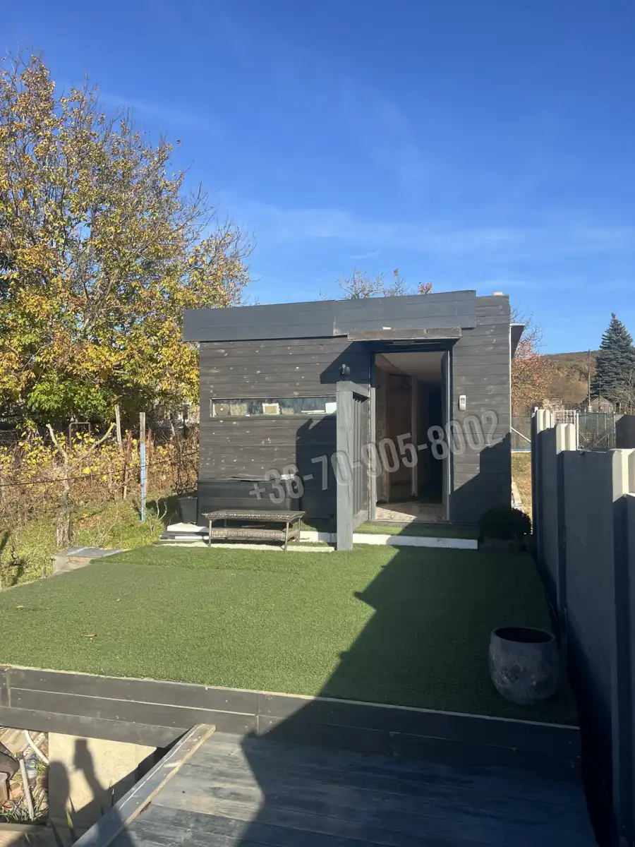 eladó újszerű nyaraló, Tatabánya eladó újszerű nyaraló, Tatabánya