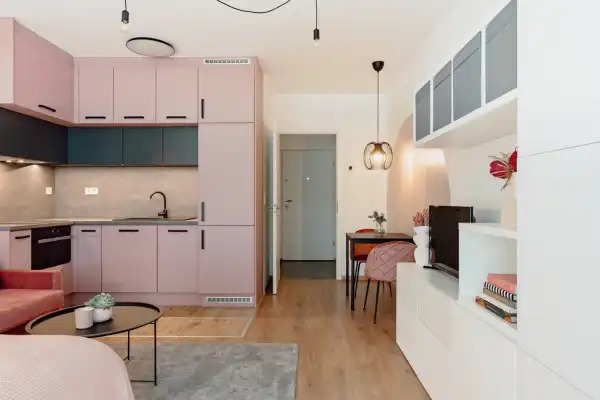 Eladó újszerű panel lakás, Budapest, III. kerület 1 szoba 31 m² 85 M Ft