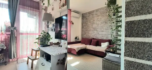 Eladó újszerű panel lakás, Vác 1+2 szoba 53 m² 54.9 M Ft