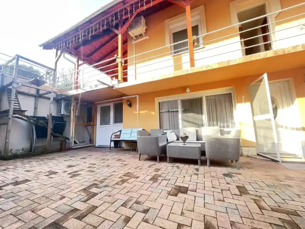 Eladó újszerű panzió, Eger 11 szoba 300 m² 259 M Ft