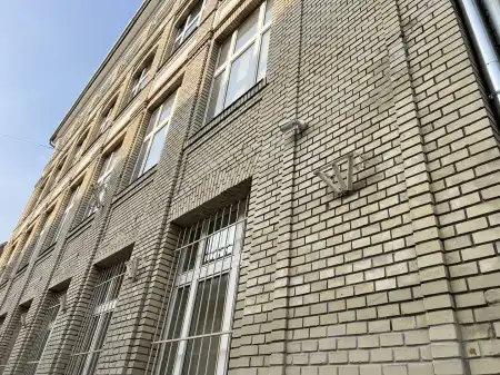eladó üzlethelyiség utcai bejáratos, Budapest, VII. kerület