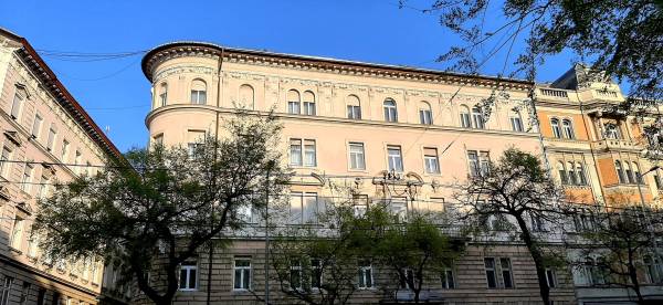 eladó üzleti ingatlan, Budapest, IX. kerület
