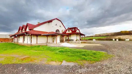 eladó üzleti ingatlan, Legyesbénye