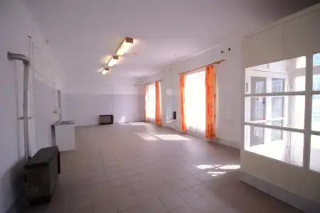 eladó üzleti ingatlan, Sarkad