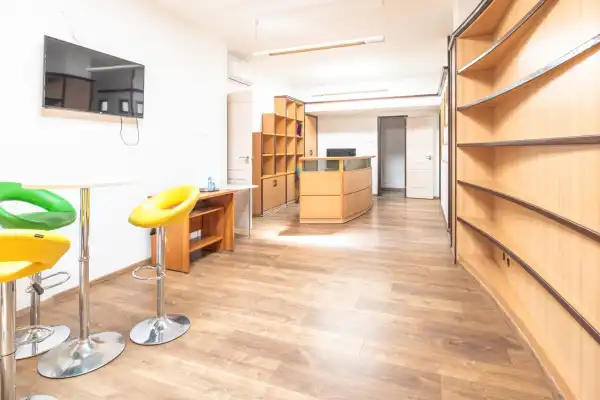 Eladó üzleti ingatlan, Szeged 217 m² 185 M Ft + Áfa