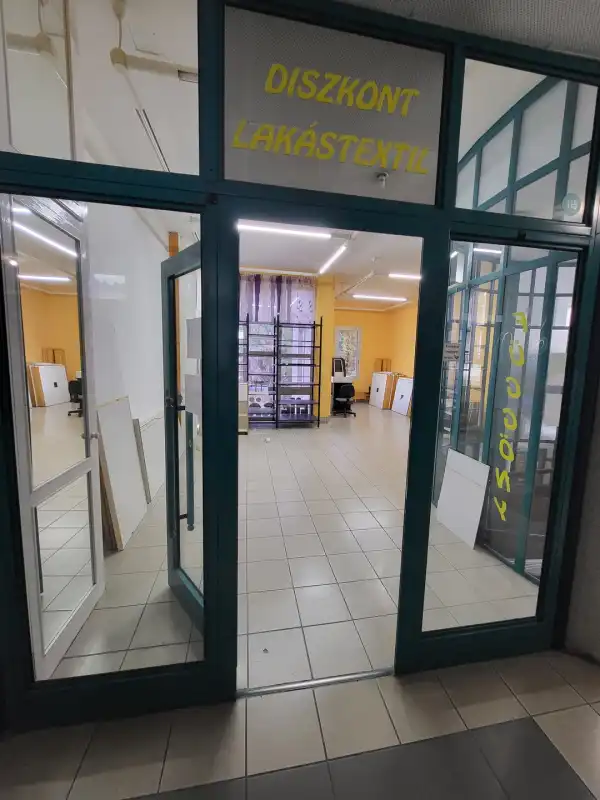 Eladó üzleti ingatlan, Zalaegerszeg 34 m² 15.9 M Ft