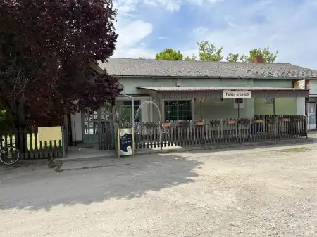 Eladó vendéglátás, Alsószentiván 120 m² 31 M Ft