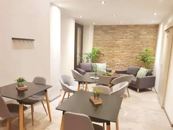 Eladó vendéglátás, Budapest, VII. kerület 2 szoba 91 m² 178 M Ft