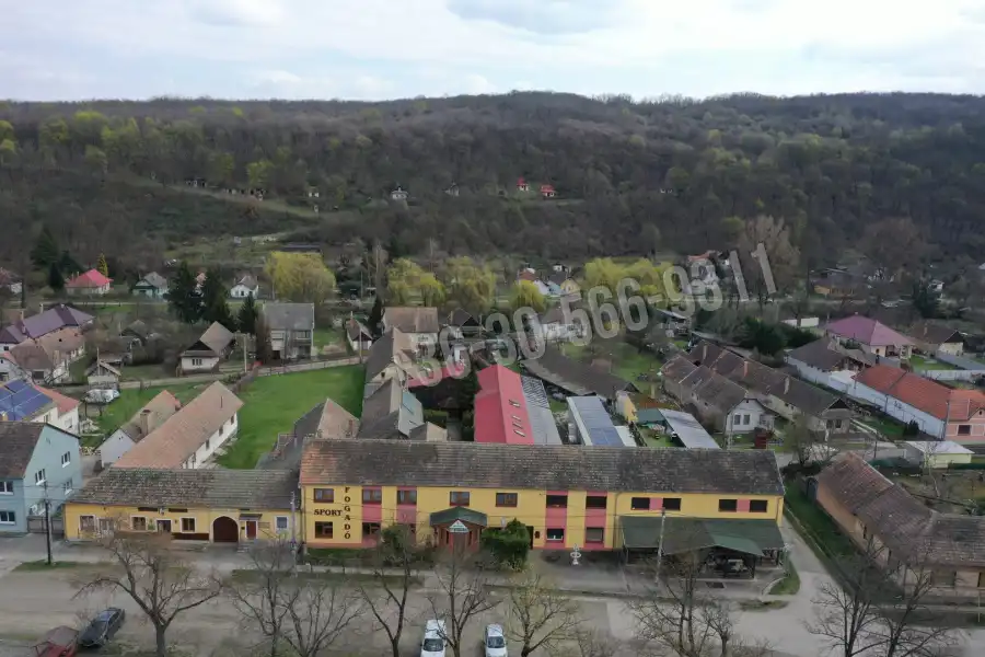 eladó vendéglátás, Kemence