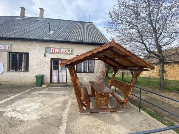 eladó vendéglátás, Ősagárd