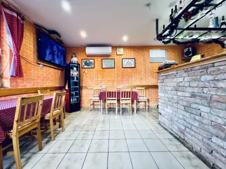 eladó vendéglátás, Rétság