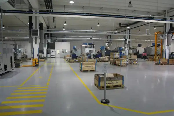 Kiadó csarnok, Győr 2550 m² 4.48 M Ft/hó + Áfa