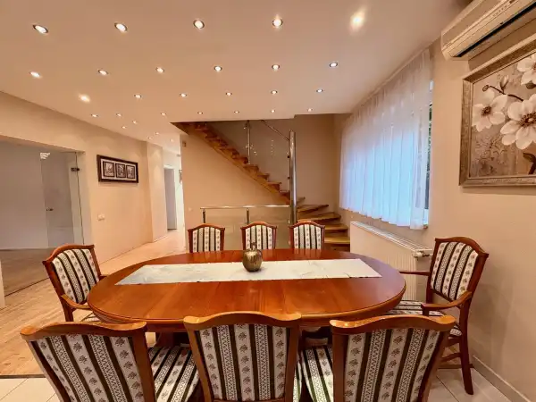 Kiadó ingatlan, Budapest, XI. kerület 5 szoba 300 m² 975 E Ft/hó