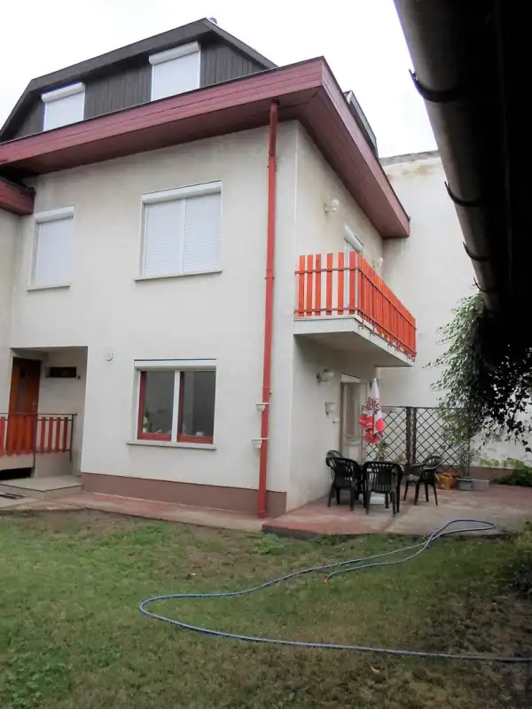 Kiadó ingatlan, Budapest, XX. kerület 8+1 szoba 220 m² 990 E Ft/hó