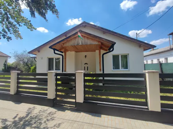 Kiadó ingatlan, Ecser 3+1 szoba 105 m² 300 E Ft/hó