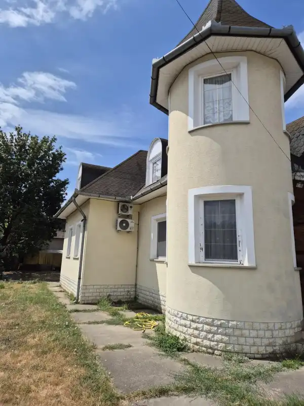 Kiadó ingatlan, Göd 6 szoba 240 m² 900 E Ft/hó