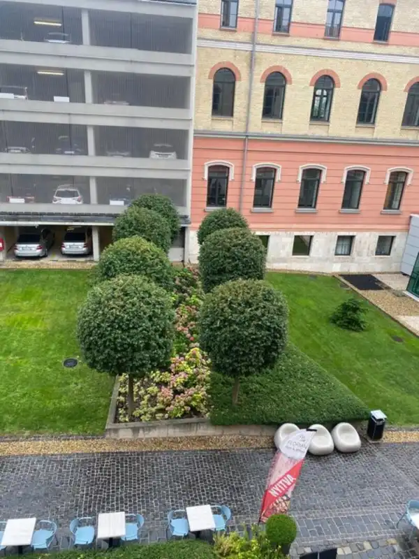 Kiadó iroda, Budapest, III. kerület 4 szoba 301 m² 1.8 M Ft/hó