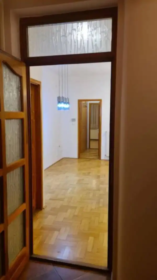 Kiadó iroda, Budapest, XI. kerület 4 szoba 106 m² 380 E Ft/hó