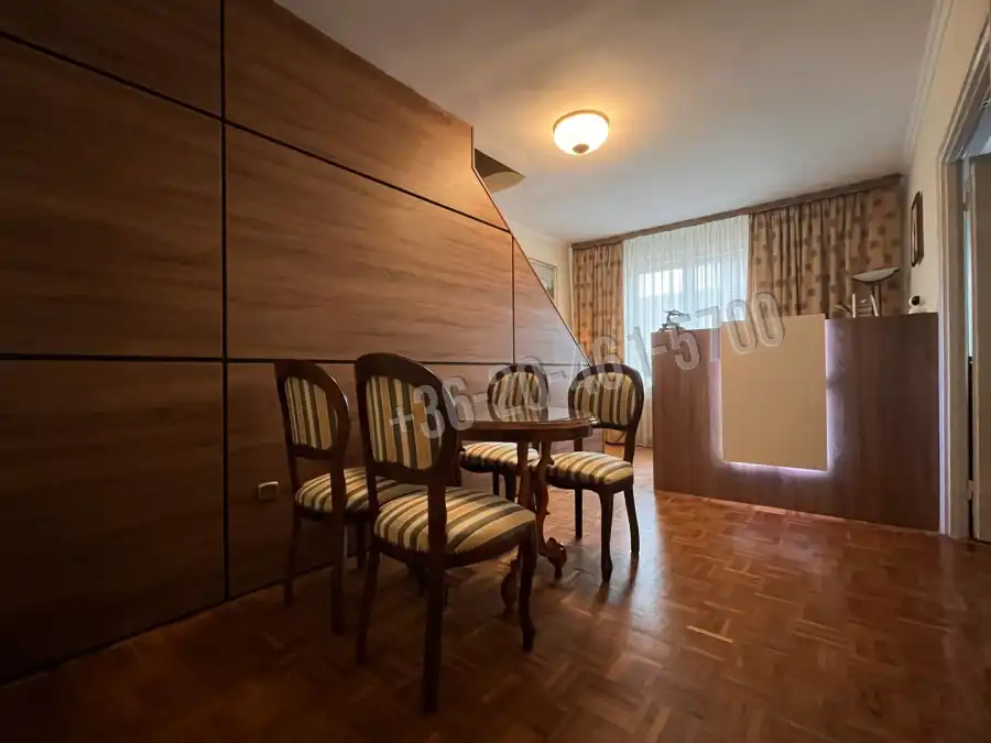 kiadó iroda, Győr