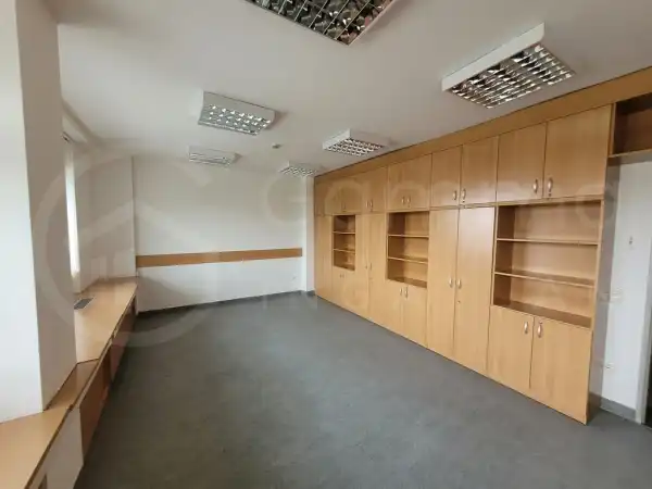Kiadó iroda, Miskolc 15 m² 48 E Ft/hó