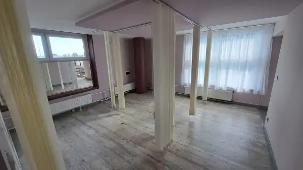 Kiadó iroda, Nyíregyháza 4 szoba 55 m² 138 E Ft/hó