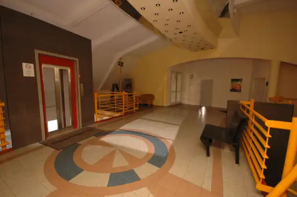 Kiadó irodaházban B, B+ kat., Budapest, III. kerület 47 m² 169 E Ft/hó