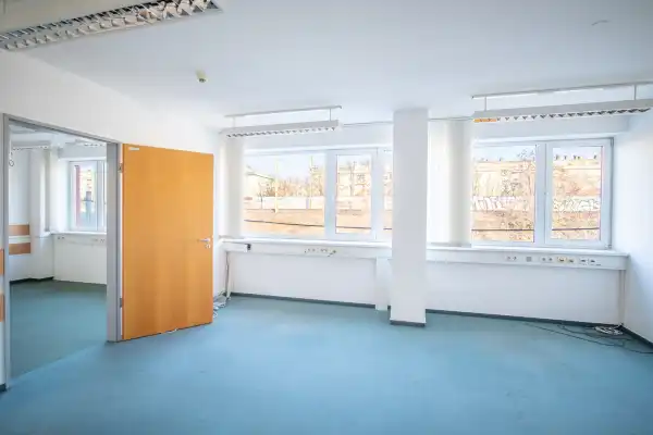Kiadó irodaházban B, B+ kat., Budapest, XI. kerület 10 szoba 415 m² 1.95 M Ft/hó