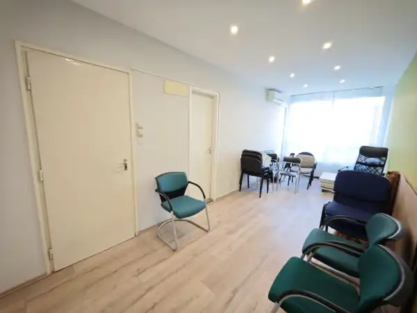 Kiadó irodaházban C kat., Szeged 2 szoba 38 m² 129 E Ft/hó + Áfa