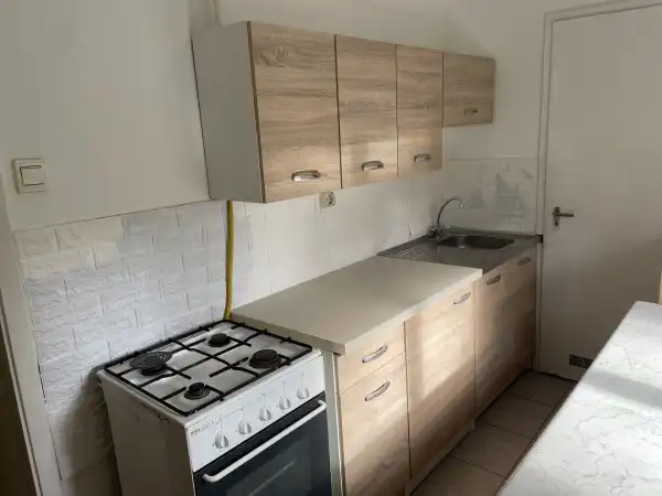 Kiadó lakás, Békéscsaba 1 szoba 39 m² 75 E Ft/hó