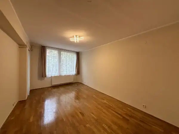Kiadó lakás, Békéscsaba 3 szoba 82 m² 175 E Ft/hó