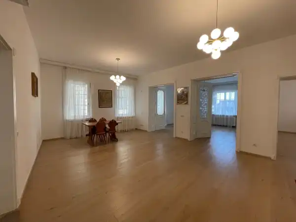 Kiadó lakás, Budapest, I. kerület 4 szoba 135 m² 1.57 M Ft/hó