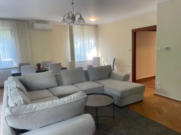 Kiadó lakás, Budapest, II. kerület 2+2 szoba 106 m² 687 E Ft/hó