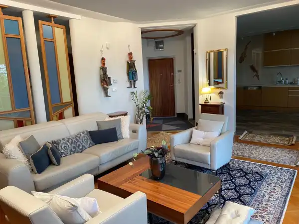 Kiadó lakás, Budapest, III. kerület 4 szoba 120 m² 858 E Ft/hó