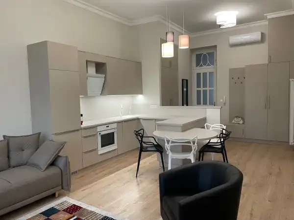 Kiadó lakás, Budapest, V. kerület 2 szoba 62 m² 485 E Ft/hó