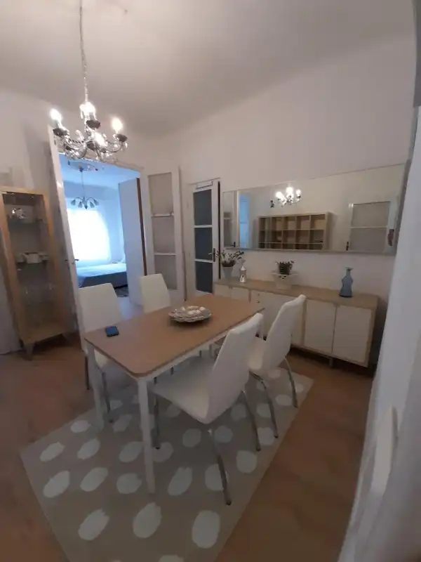Kiadó lakás, Budapest, V. kerület 3 szoba 80 m² 384 E Ft/hó