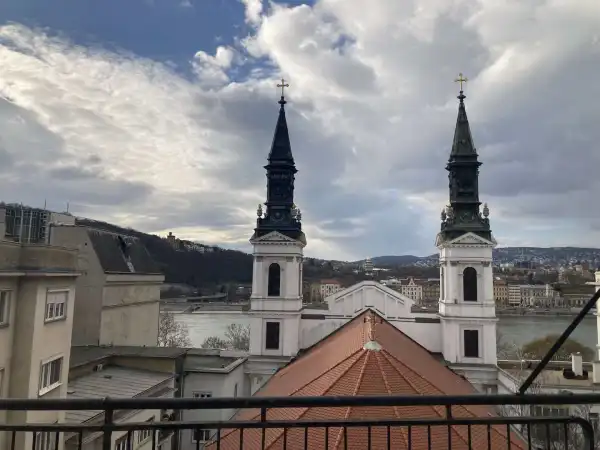 Kiadó lakás, Budapest, V. kerület 2 szoba 56 m² 300 E Ft/hó
