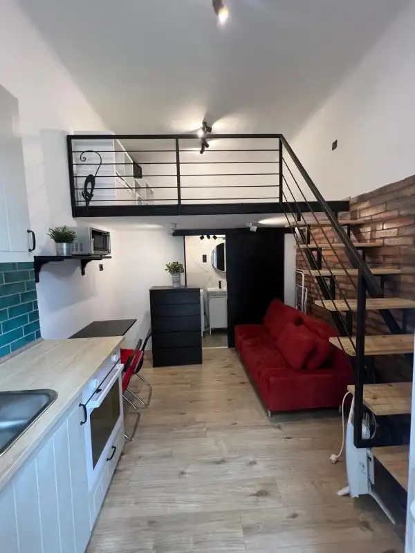 Kiadó lakás, Budapest, VI. kerület 1 szoba 18 m² 150 E Ft/hó