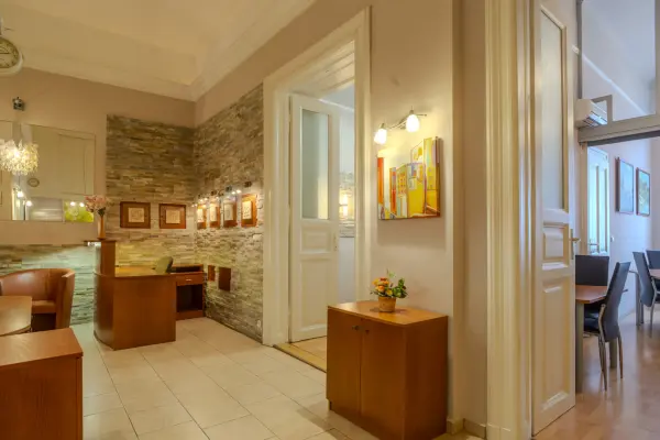 Kiadó lakás, Budapest, VI. kerület 2+2 szoba 82 m² 450 E Ft/hó