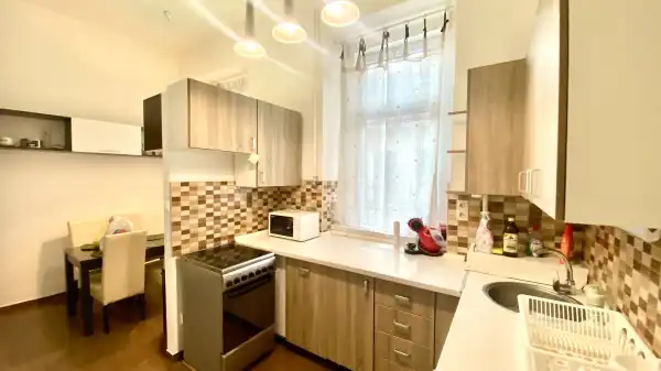 Kiadó lakás, Budapest, VIII. kerület 2 szoba 67 m² 250 E Ft/hó