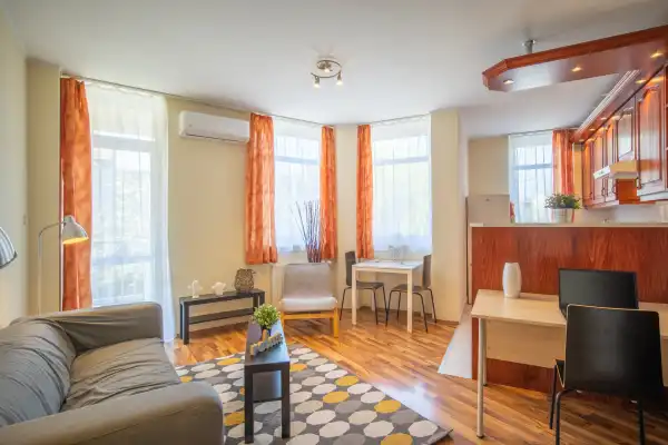 Kiadó lakás, Budapest, VIII. kerület 2 szoba 41 m² 250 E Ft/hó