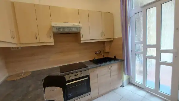 Kiadó lakás, Budapest, VIII. kerület 1 szoba 32 m² 180 E Ft/hó