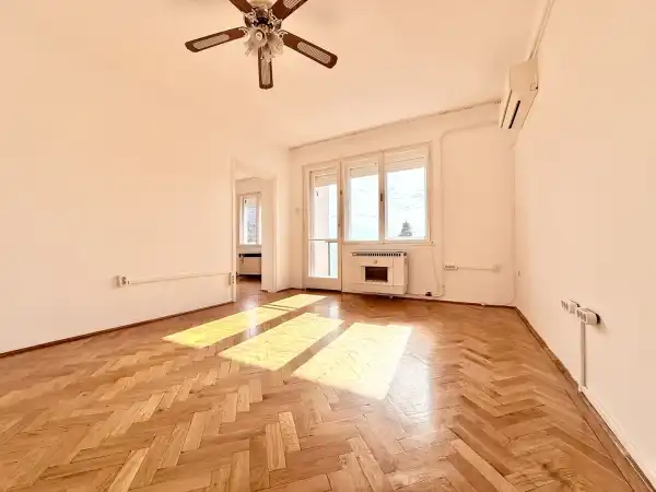 Kiadó lakás, Budapest, XI. kerület 2 szoba 54 m² 245 E Ft/hó Kiadó lakás, Budapest, XI. kerület 2 szoba 54 m² 245 E Ft/hó