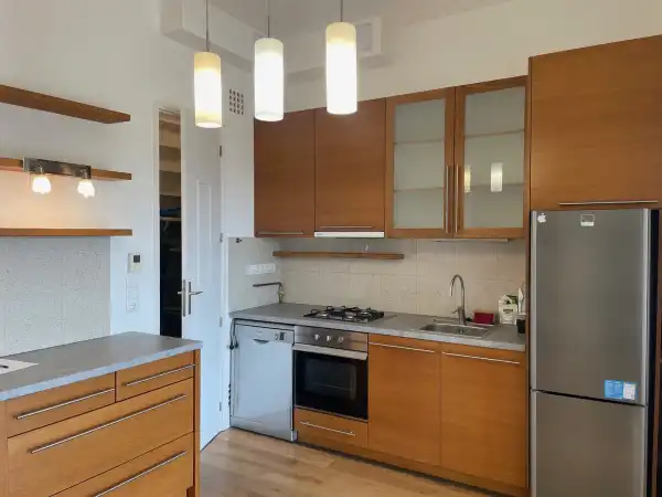 Kiadó lakás, Budapest, XII. kerület 3 szoba 96 m² 500 E Ft/hó