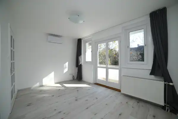 Kiadó lakás, Budapest, XII. kerület 1+1 szoba 40 m² 250 E Ft/hó