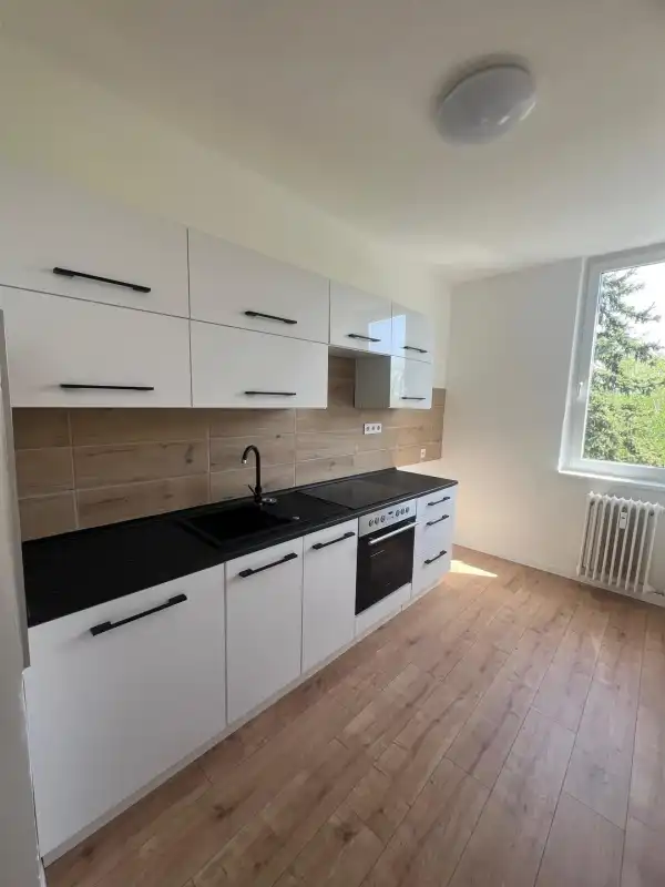 Kiadó lakás, Oroszlány 2 szoba 50 m² 160 E Ft/hó