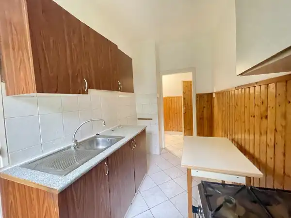 Kiadó lakás, Oroszlány 1 szoba 35 m² 100 E Ft/hó